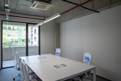 ორი ნაბიჯის სათაო ოფისი - Image 1